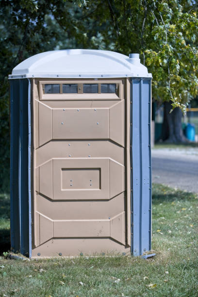 Best Portable restroom trailer rental  in Macarthur, WV